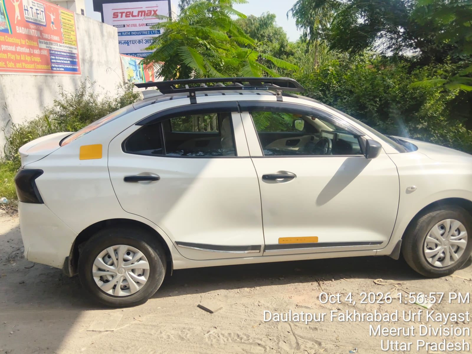White sedan cab, full photo